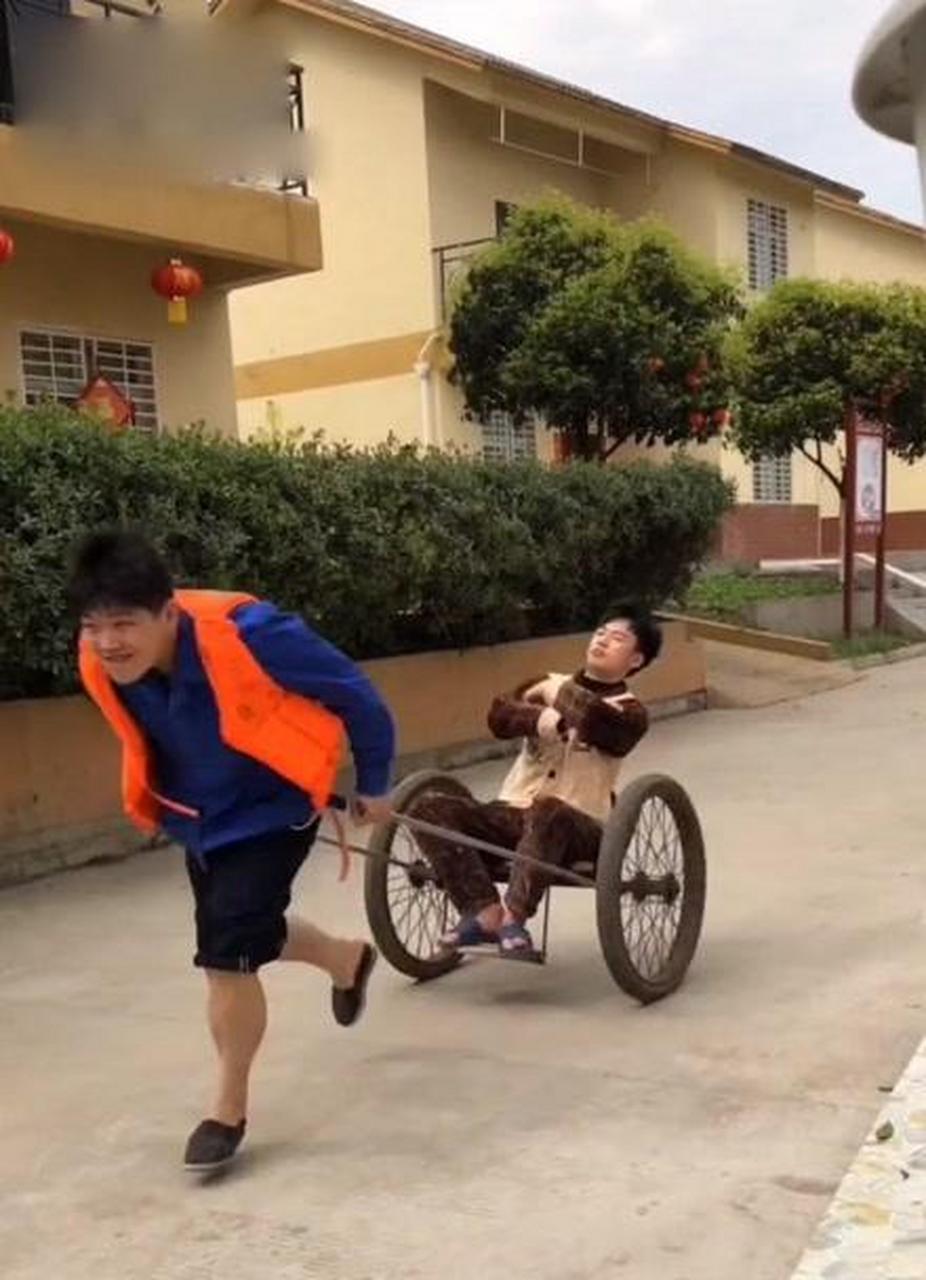 开局自信满满,然而黄包车还是跑不赢鬼火英雄啊!