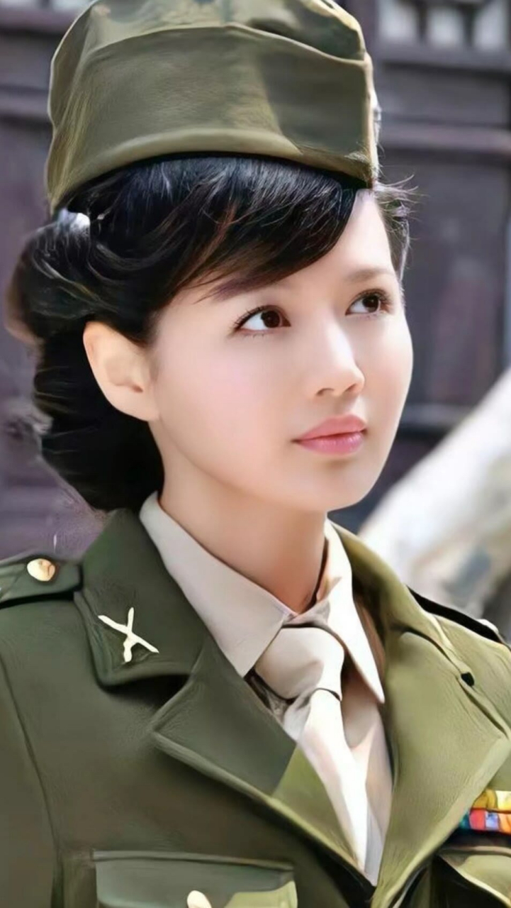 程愫,1976年7月27日出生于江西南昌,中国内地女演员,中国传媒大学南广