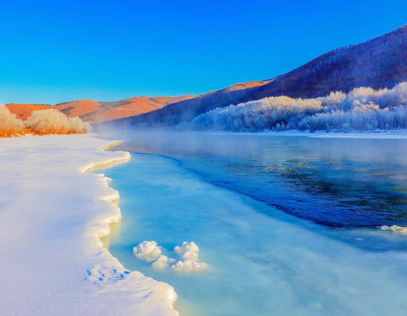 漠河市西林吉镇关工委开展反走私宣传进社区普法宣传活动