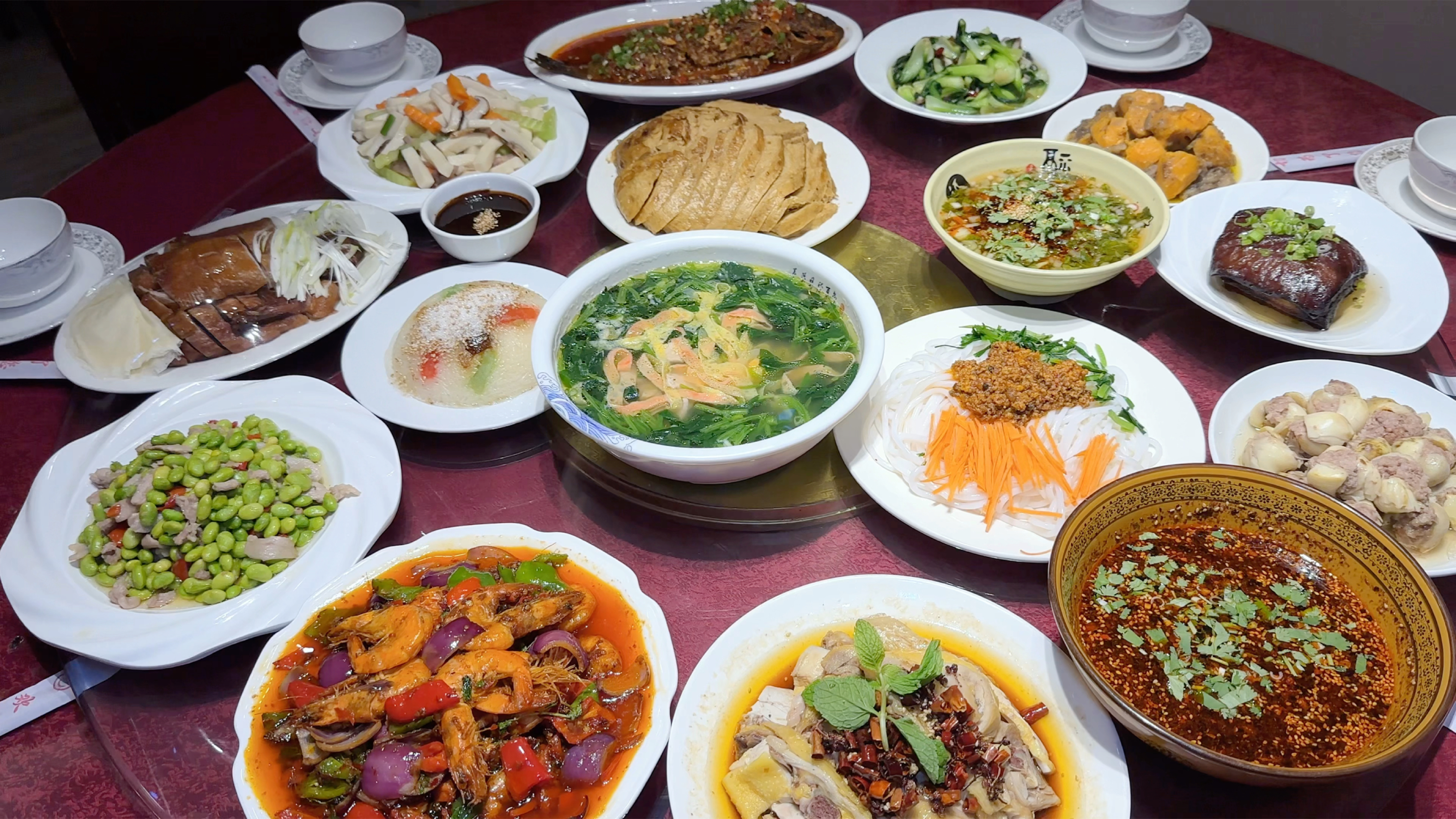 云南保山,好大一个家饭馆,包席宴席菜品价格介绍