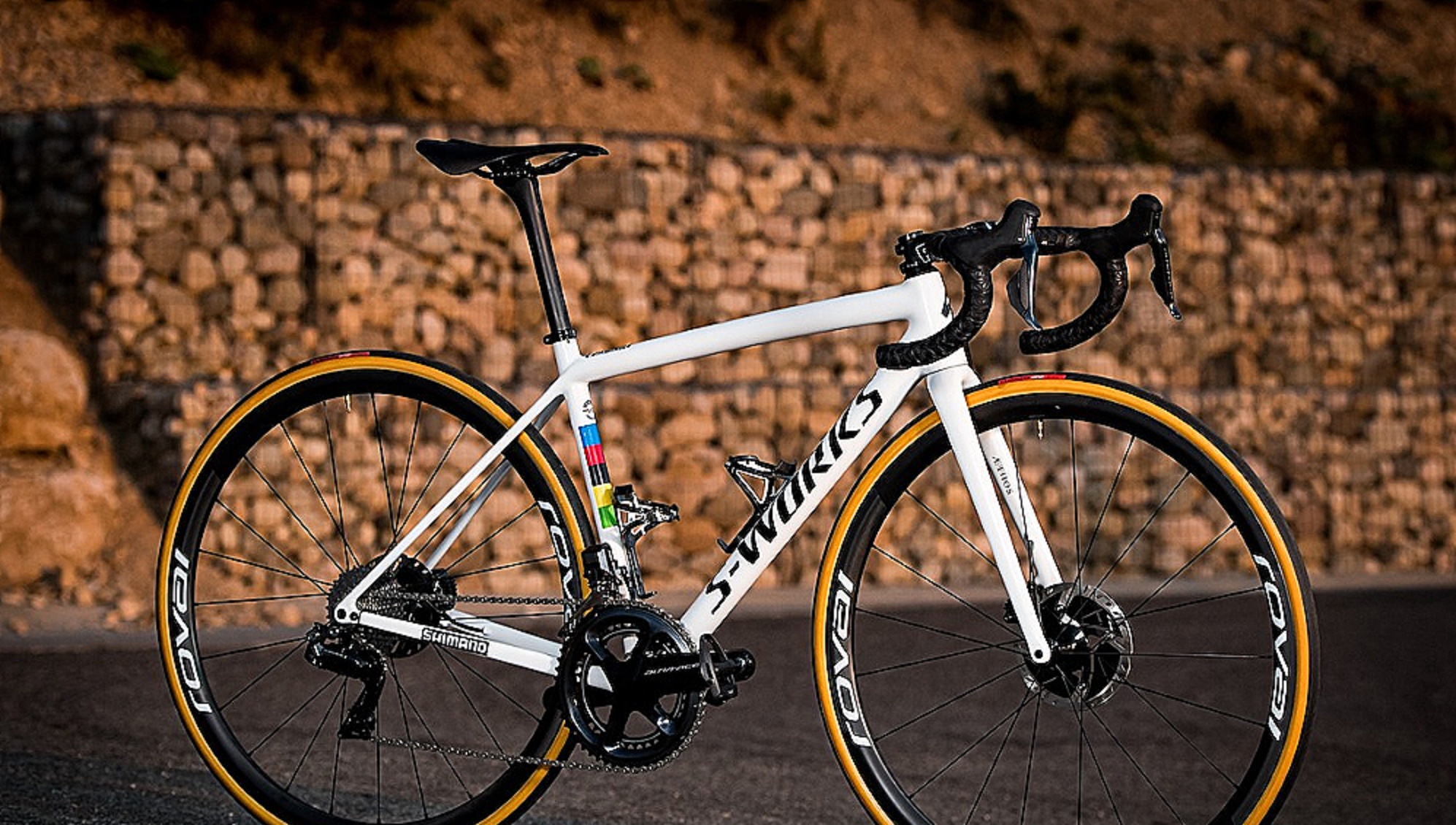 世界冠军战车 阿拉菲利普全新彩虹版aethos