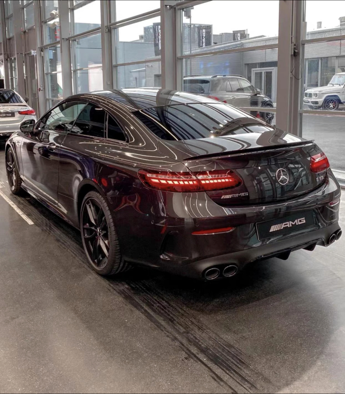奔驰amg e53 couple 真正的西装暴徒,暴力美学典范,颜值与实际并存,爱