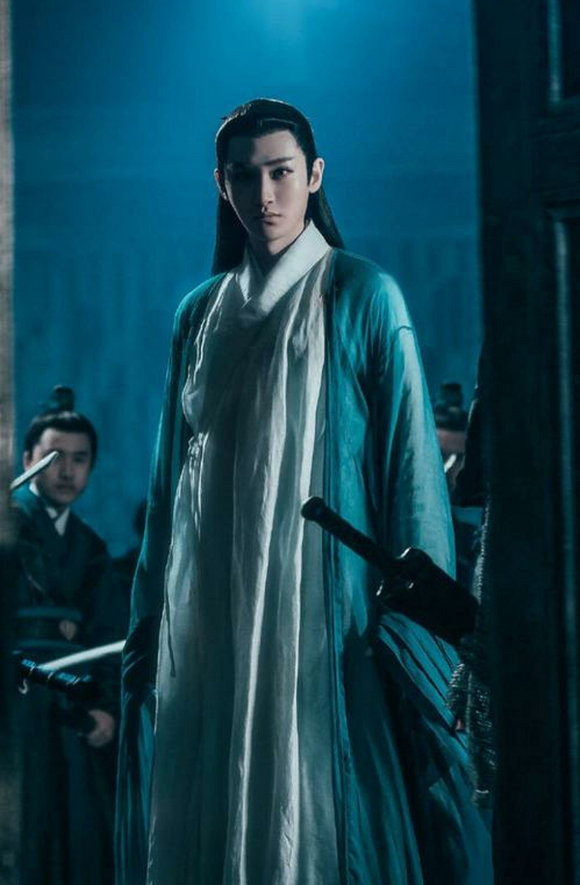如何理解电视剧《媚者无疆》中"公子"与"晚媚"这两个角色呢?