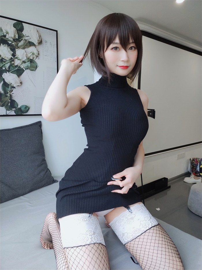 ⭐微博红人⭐白银81@写真cos黑色包臀裙[35P/2V/305MB]