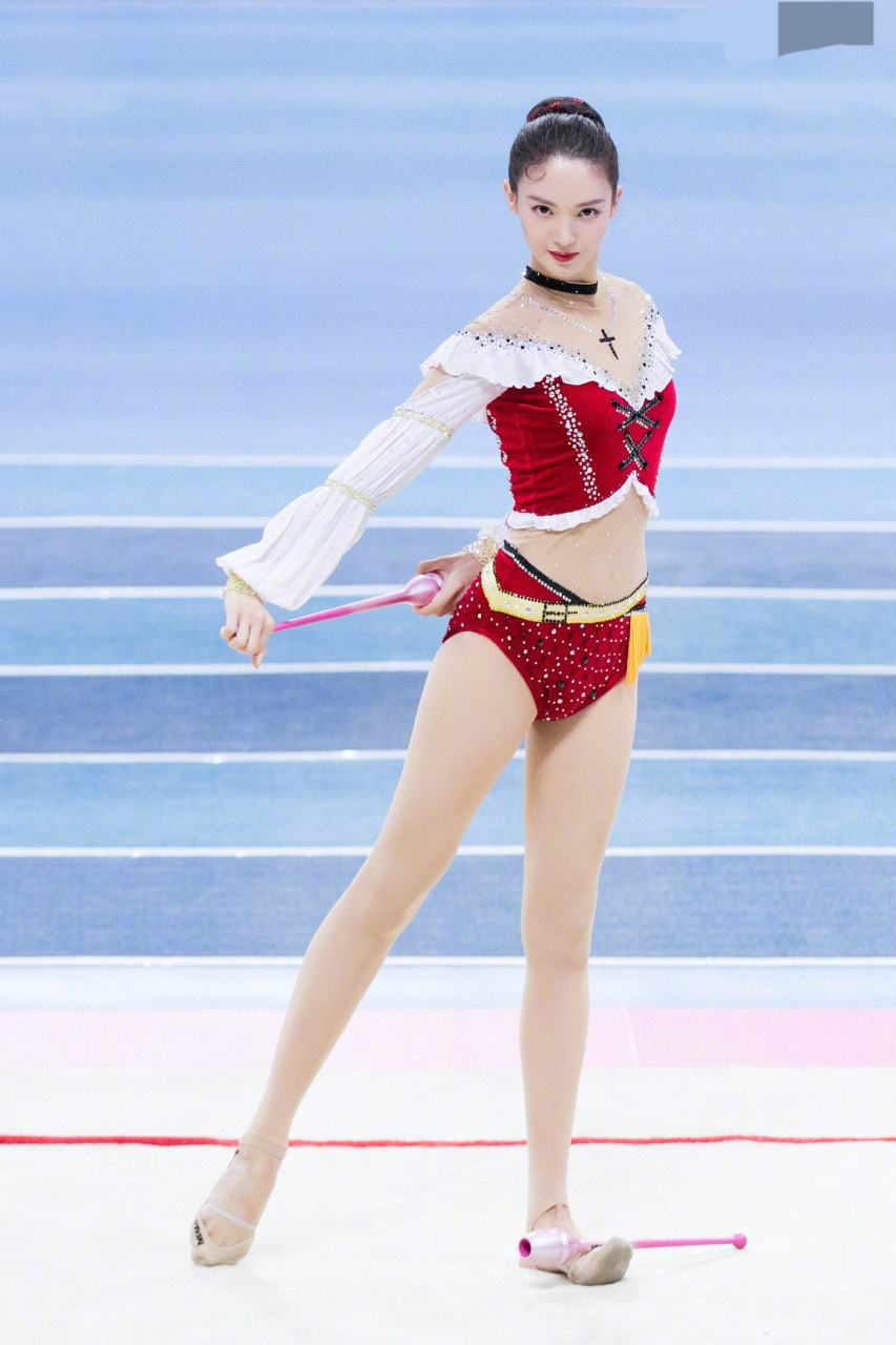 金晨参加超新星全运会跳艺术体操,姿势优美#明星生图大赏