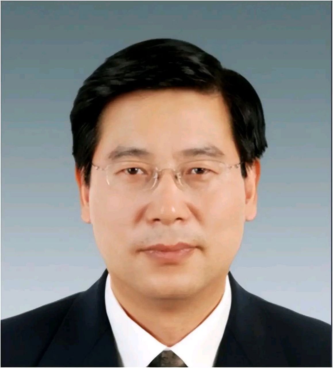 西安理工大学原校长李孝廉被查,曾寄语毕业生"以正确态度面对未来人生