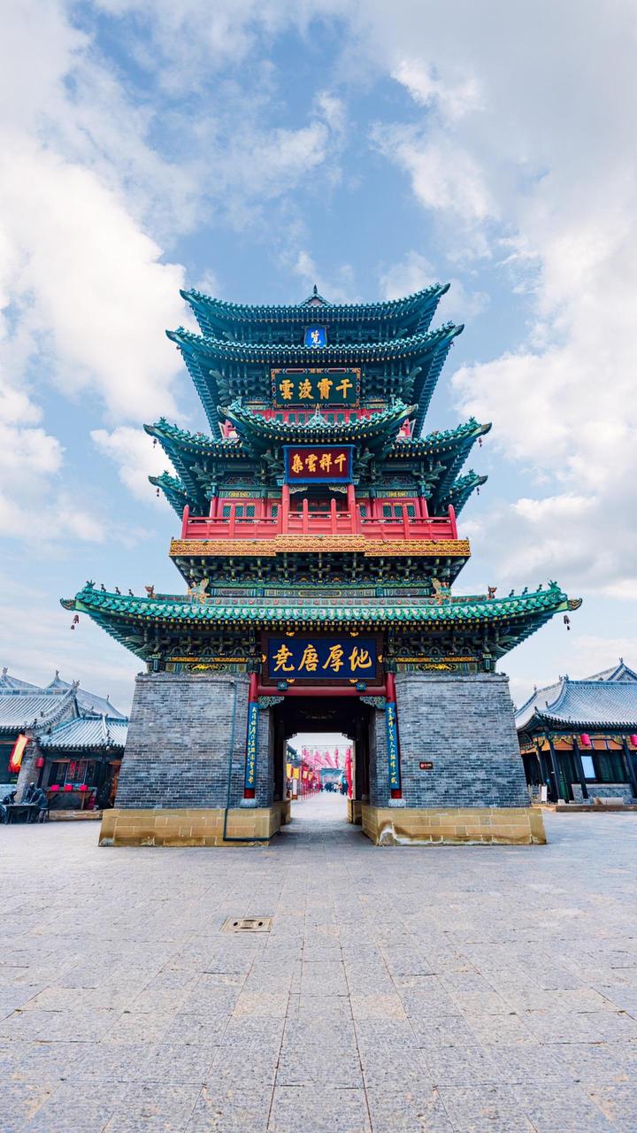 太原县古城,位于山西省太原市晋源区,城内历史建筑遗存众多,沿袭了