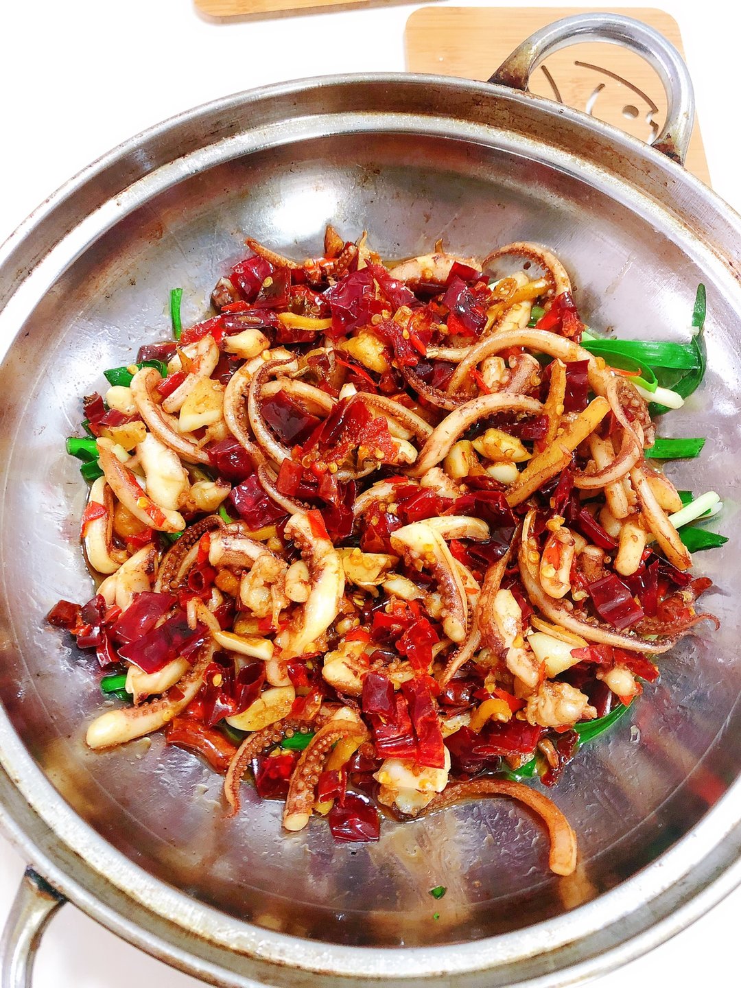 情人节给对象做个香辣鱿鱼须留住他的胃