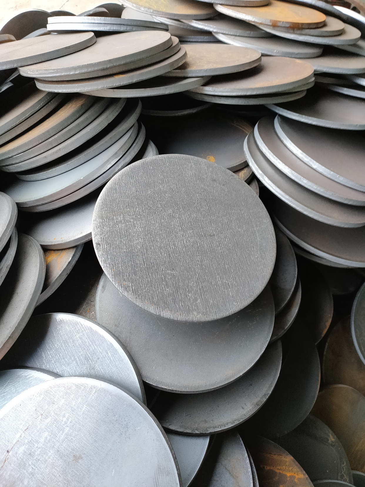 金属圆垫片(钢板冲压圆片)铁饼冲压件加工