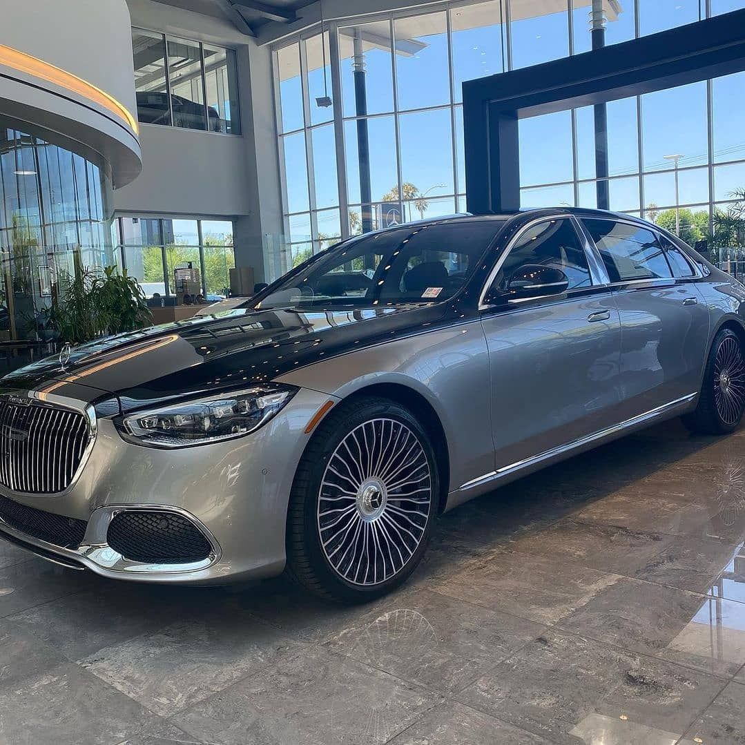 尊贵霸气!首台2023款迈巴赫s级进店,气场十足,加速仅6秒