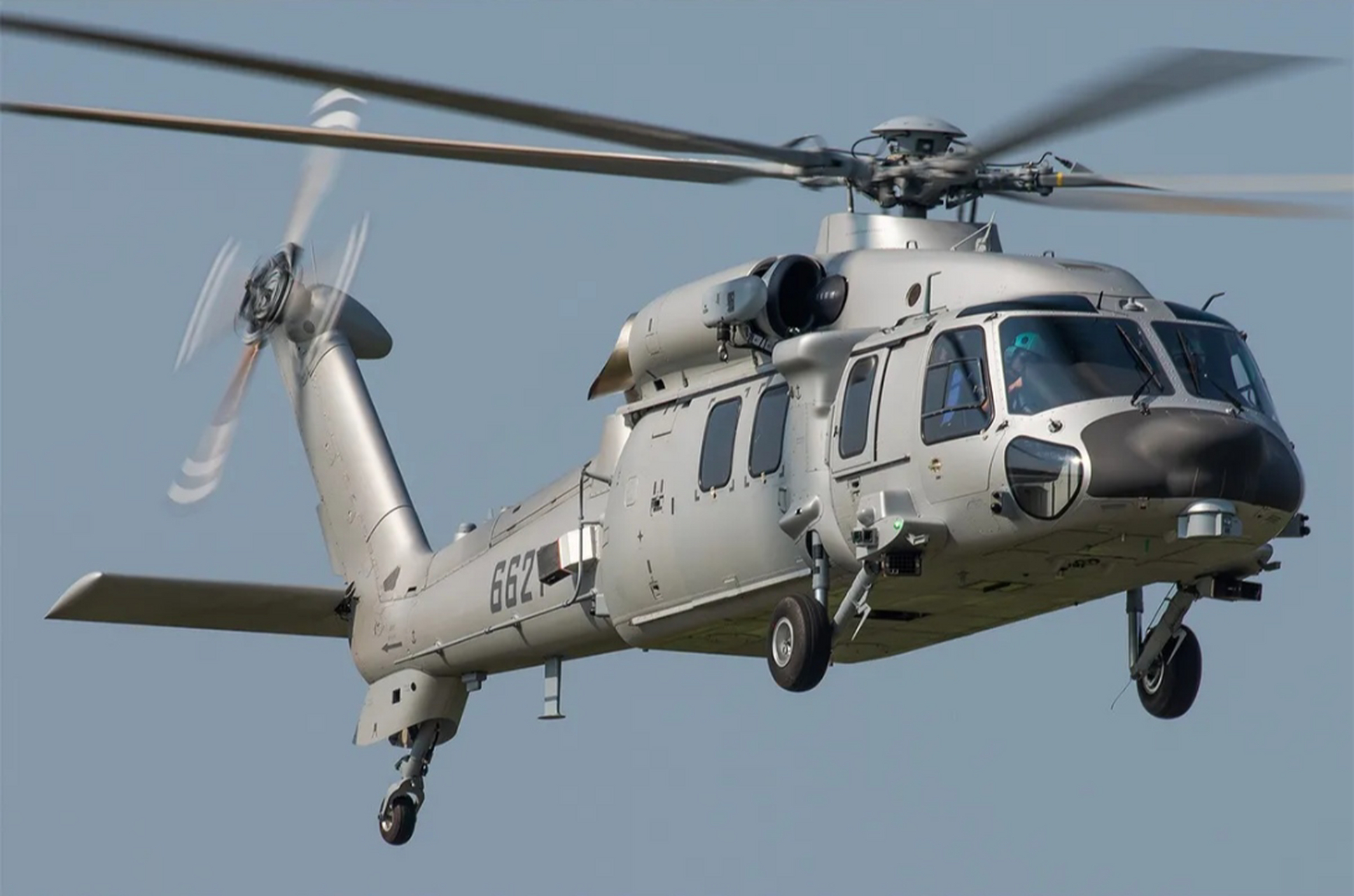 直-20目前已经成为一个体系,海陆空武警都有属于自己的涂装,最喜欢