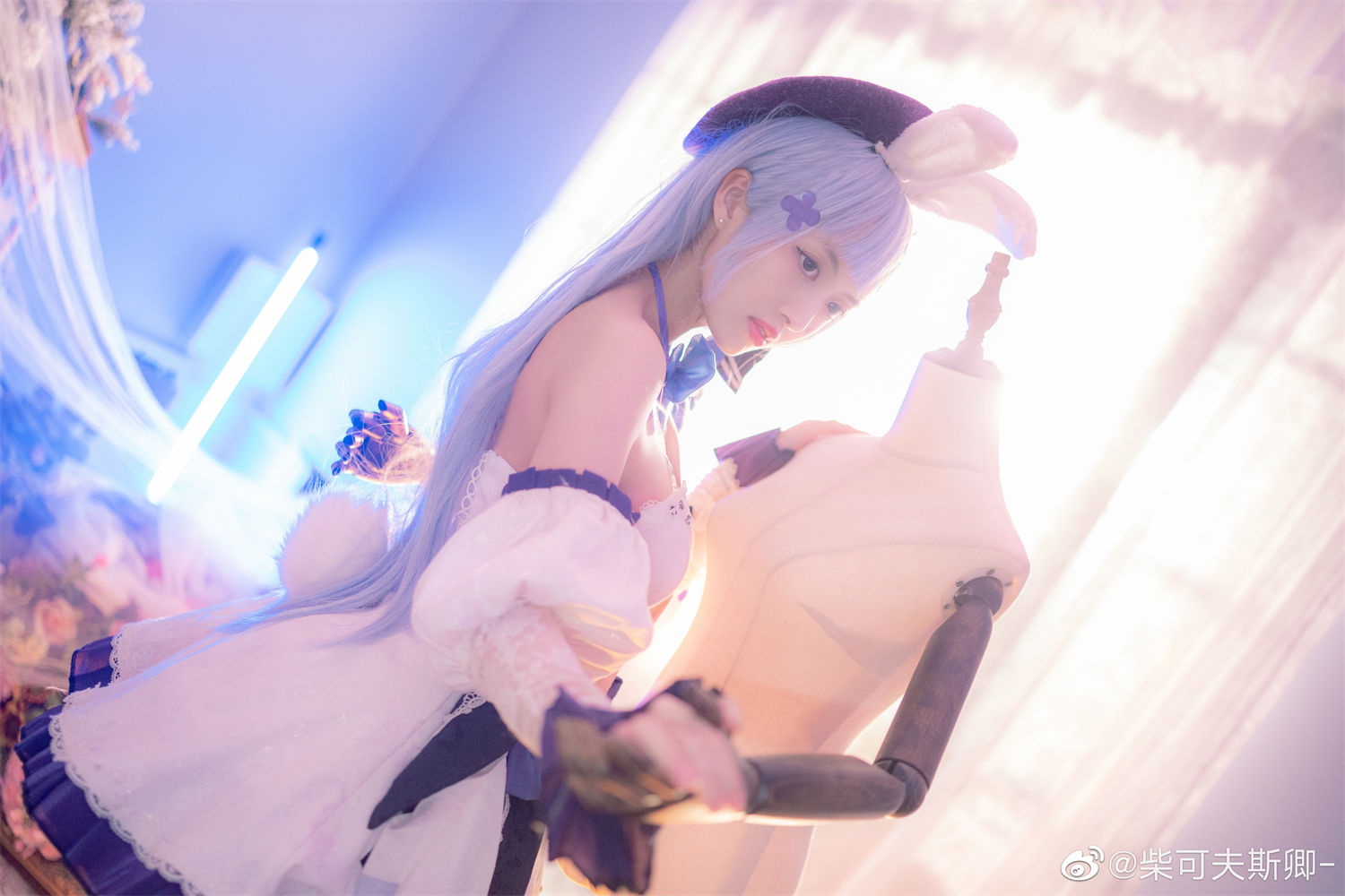 柴可夫斯卿少女前线巧克力篇 ，一位来自微博的天才coser。