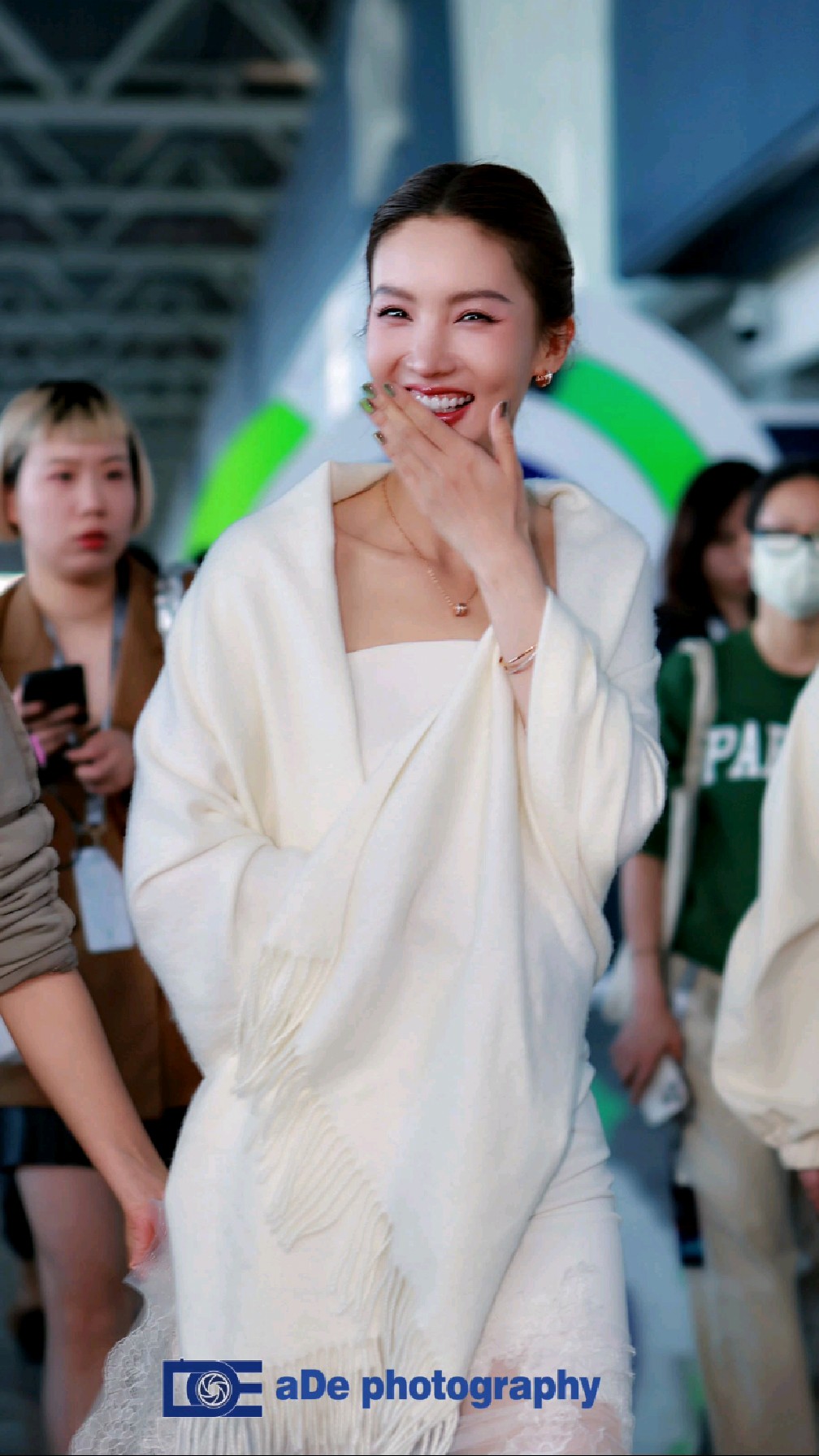 记录吧就现在 2023广州国际车展,智己汽车发布会,金晨来了.