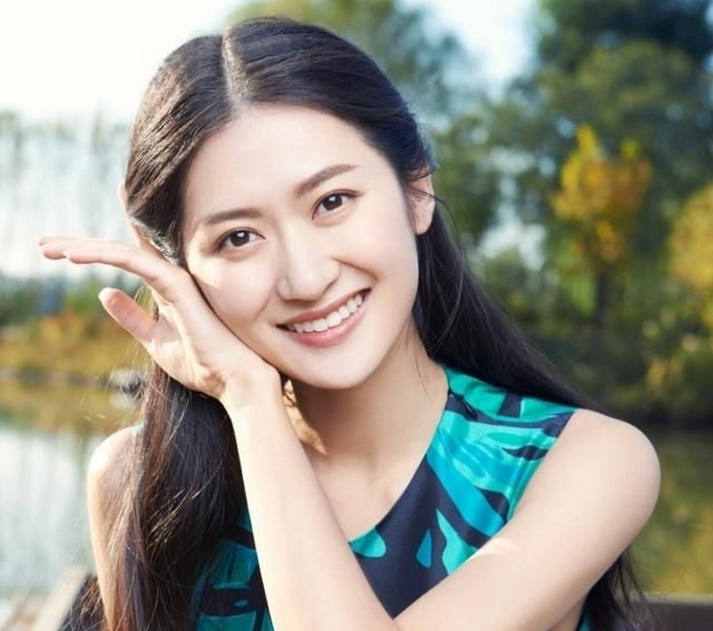 杨净如,1989年10月23日出生于云南省德宏傣族景颇族自治州瑞丽市,毕业