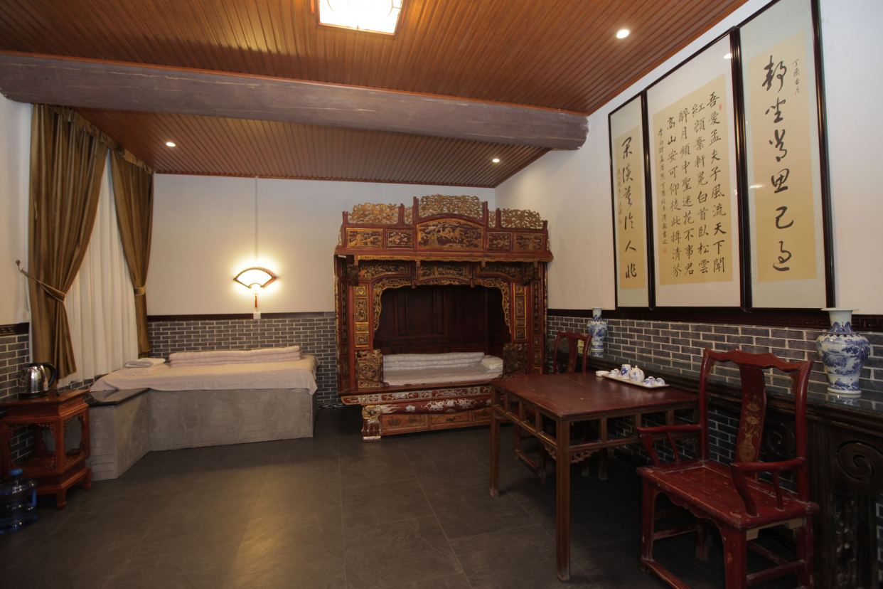 古代客栈的房间等级:天号,地号,人号,通铺,柴房和马圈