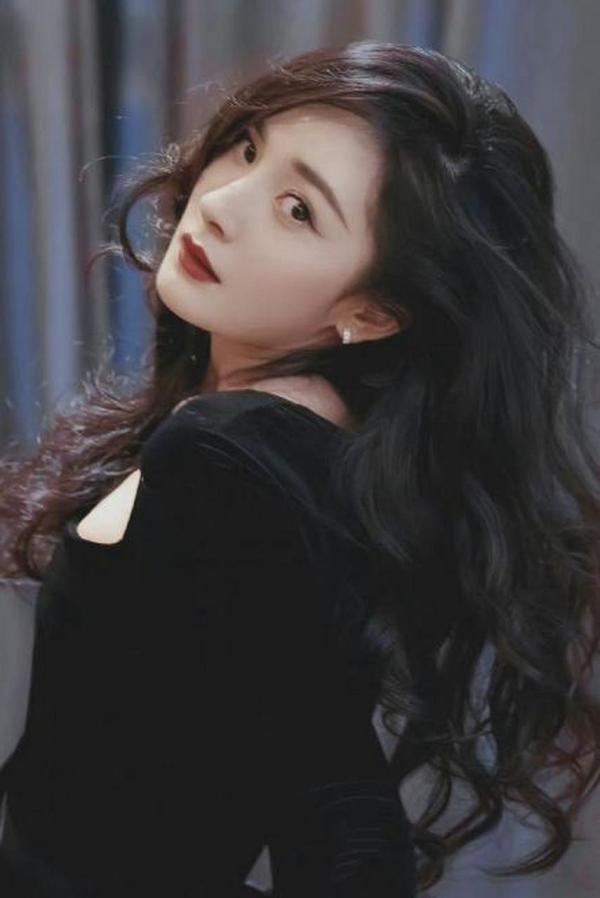 杨幂酷辣的身材