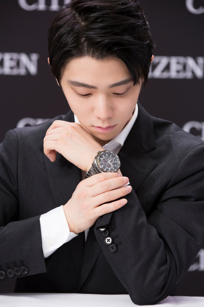 西装牛[嘻嘻]佩戴西铁城的手表 #羽生结弦