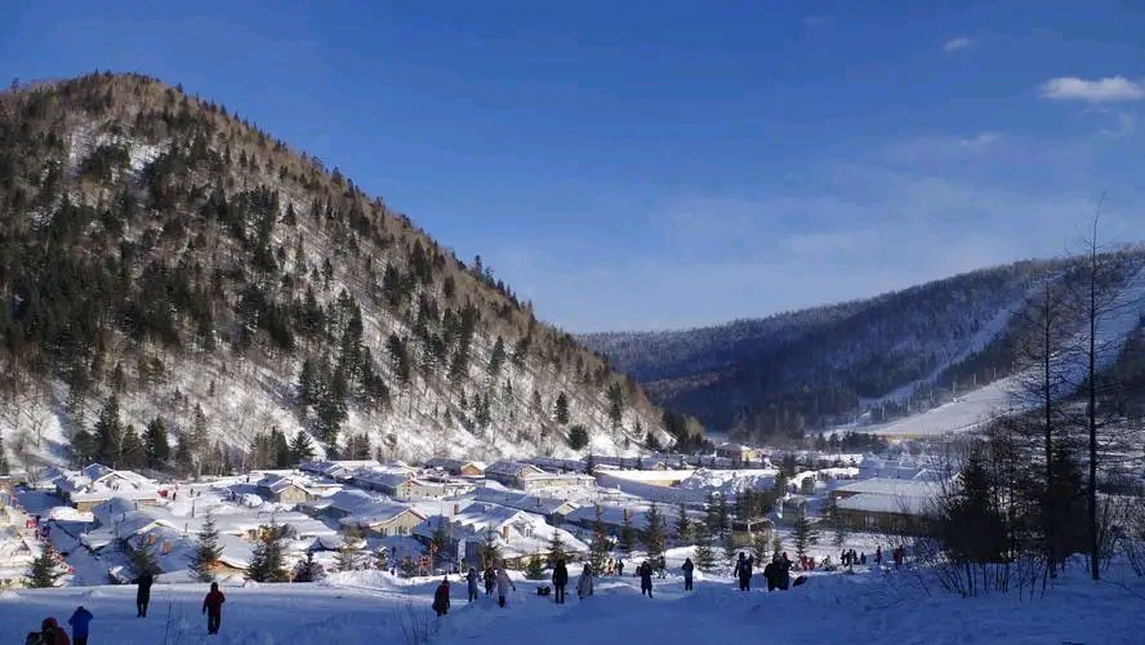 雪乡海浪河漂流图片