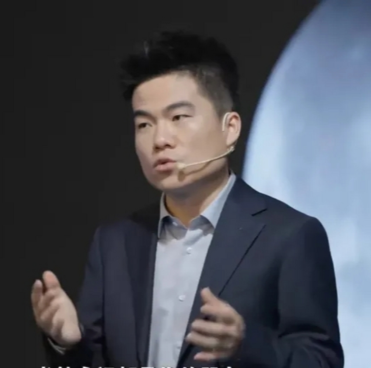 我看了董宇辉在传媒大学的演讲,他的演讲是30多分钟