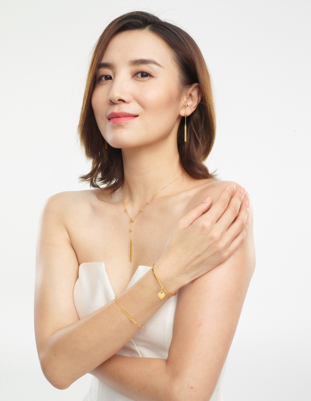 宋佳高清纯生图,43岁的年纪,这个真实皮肤状态已经很棒了!