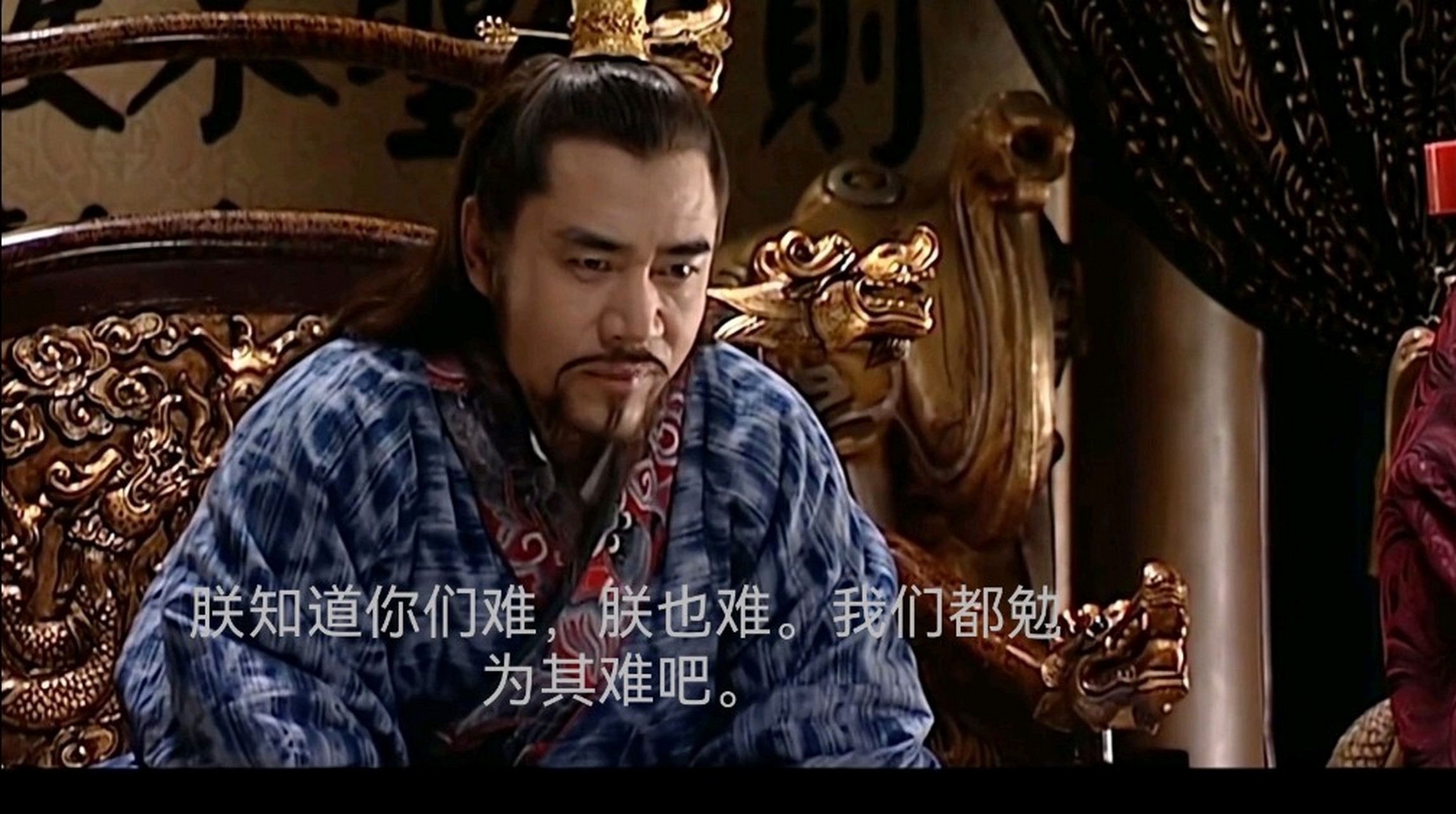 "  今天中午在路边买西瓜时,一个城管走了过来,以