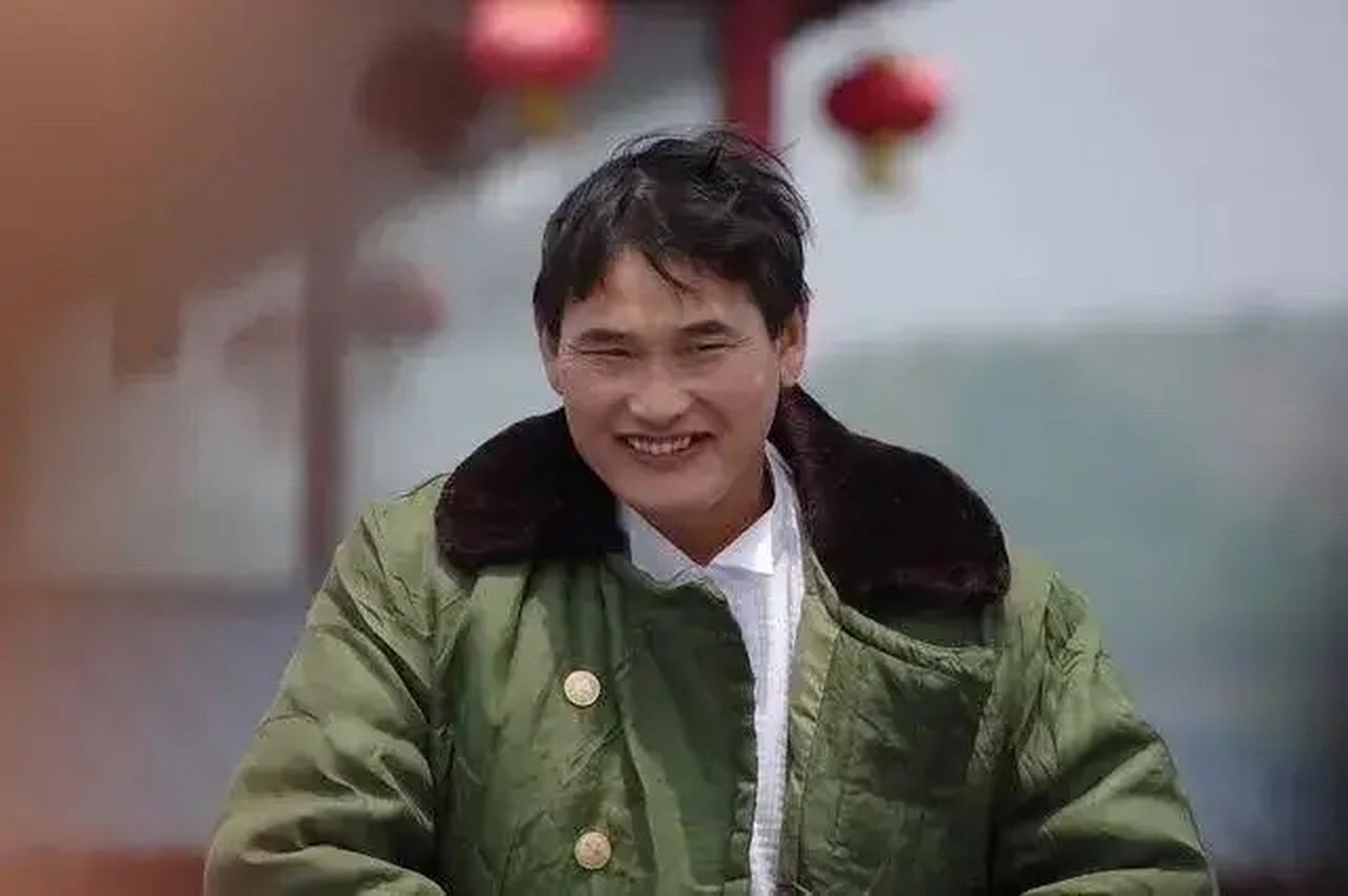 我国知名的草根明星,农民歌唱家…大衣哥朱之文.