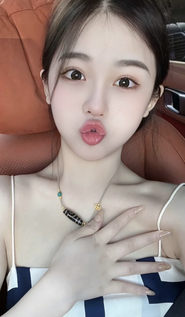 你说嘴巴嘟嘟,嘟嘟就嘟嘟