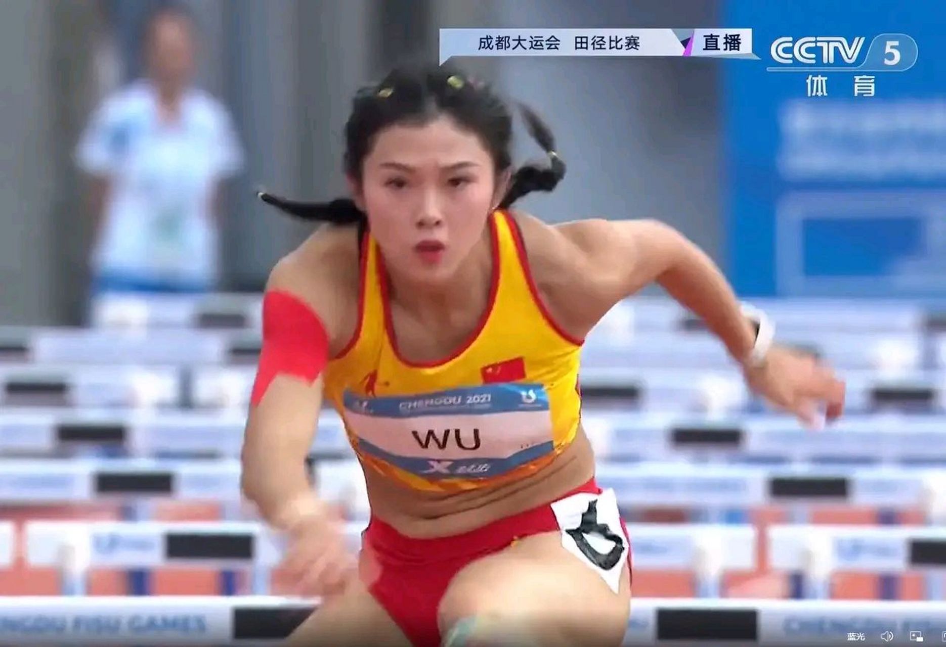 恭喜吴艳妮成为中国短跑历史上的里程碑!