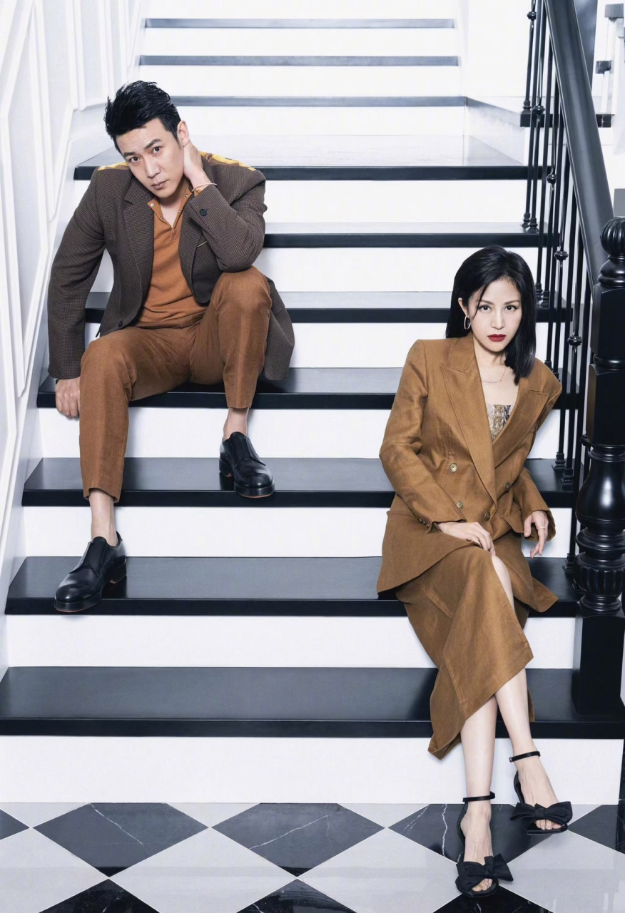 陆毅鲍蕾春季情侣大片,这照片也太好磕了吧[色]