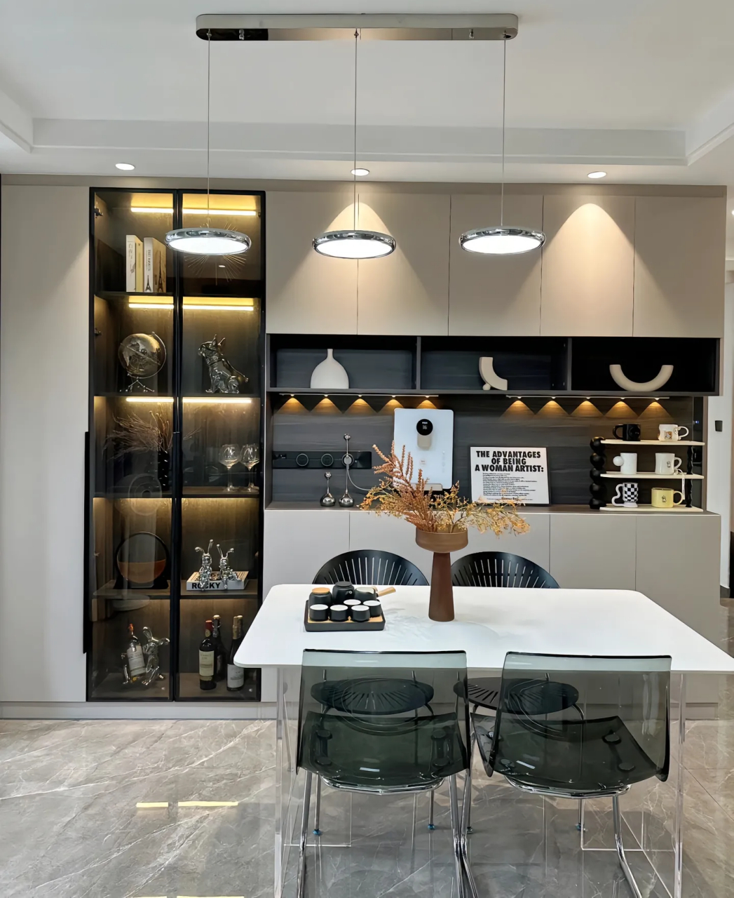 家里装修最让我满意的就是这个餐边酒柜一体式.