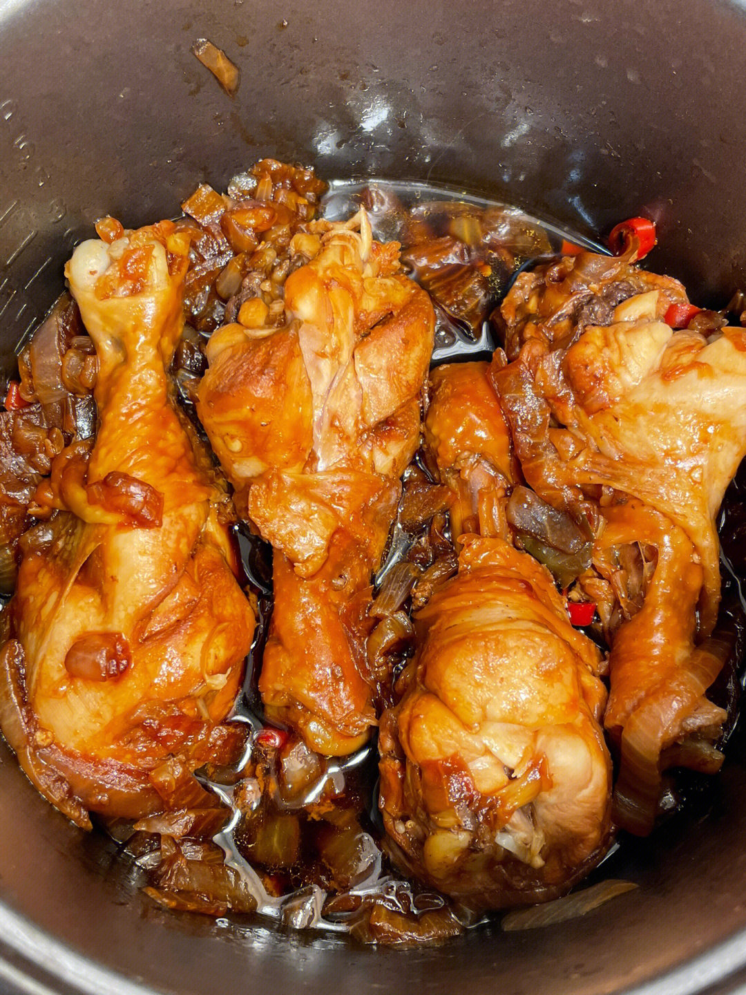 而且全程只用洗一个锅 做法: 1烧鸡腿图片焖鸡腿焖鸡腿图片炖鸡腿的