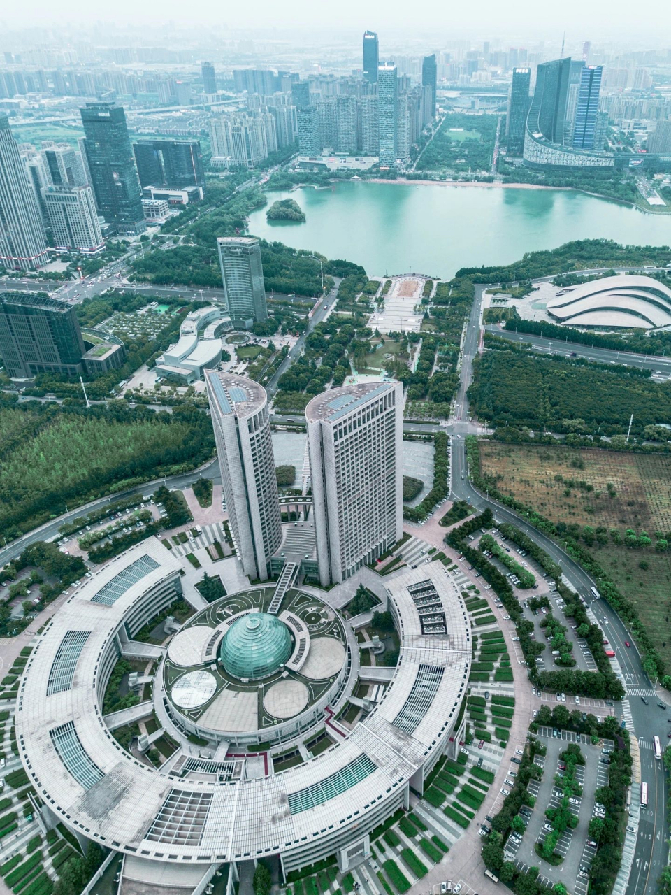 合肥市政府大楼的风水简直顶级,聚水八卦阵,高级风水局.