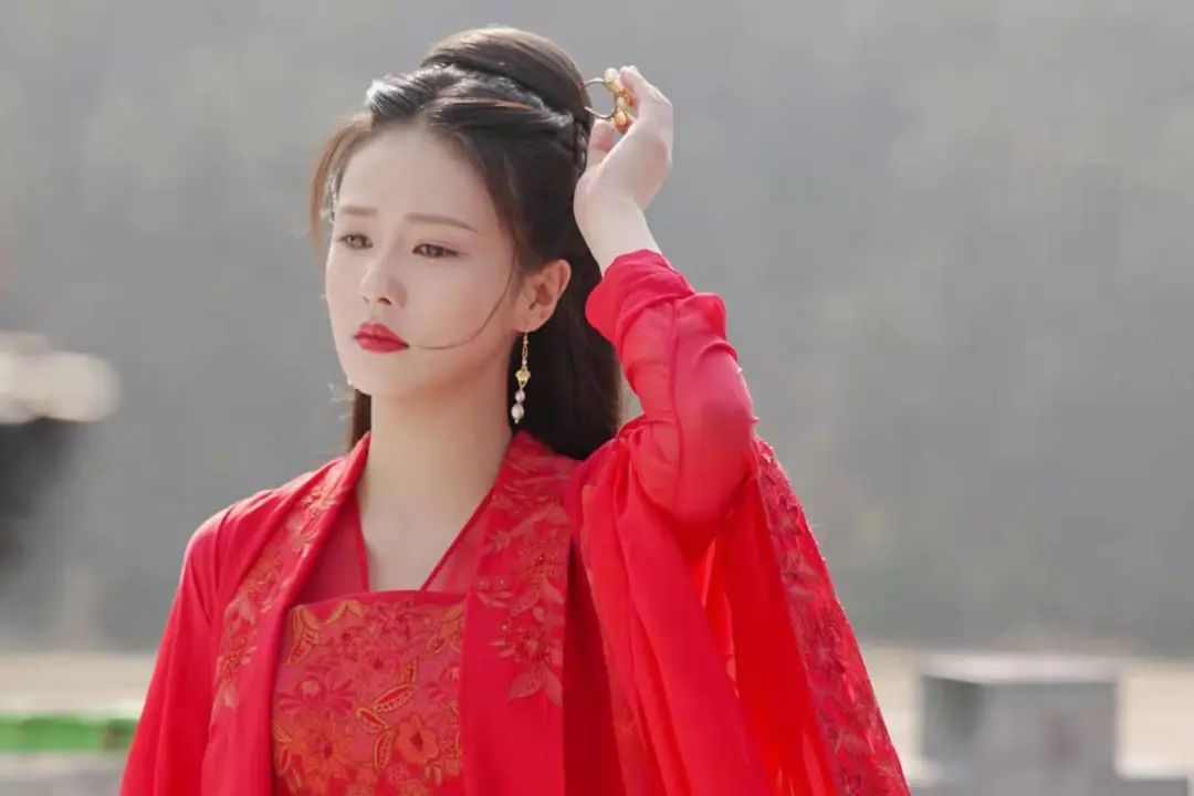 不同演员的红色嫁衣,每一个都好美呀!