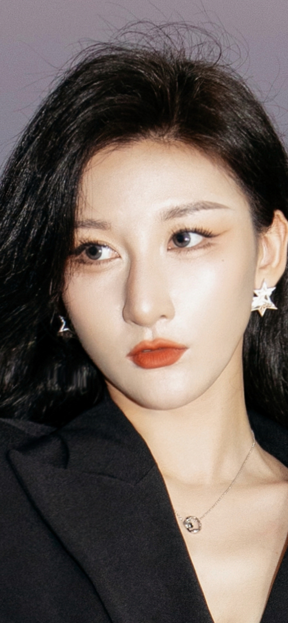 精致容颜气质美女～刘诗雨