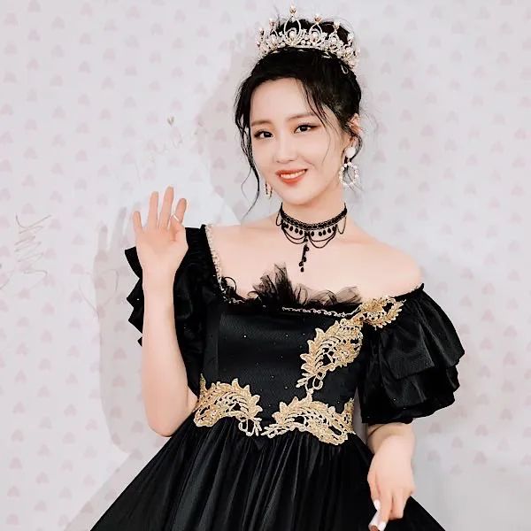 硬糖少女303王艺瑾头像图片