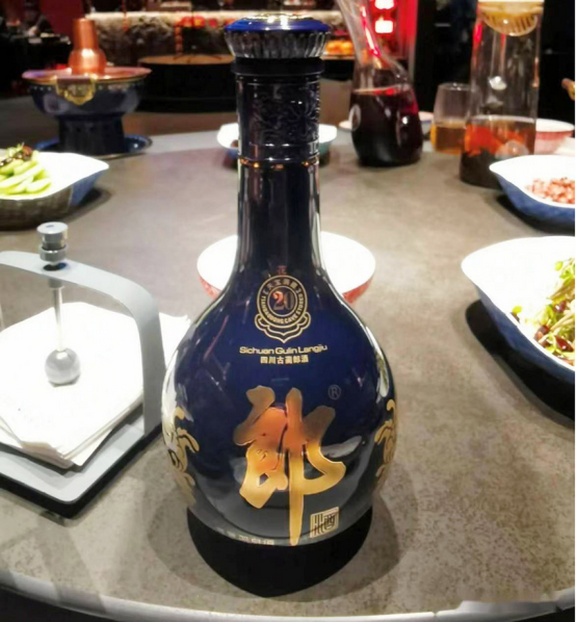 除茅台外,酒局中还有哪些白酒受欢迎?这5款纯粮酒,既好喝又有面儿!