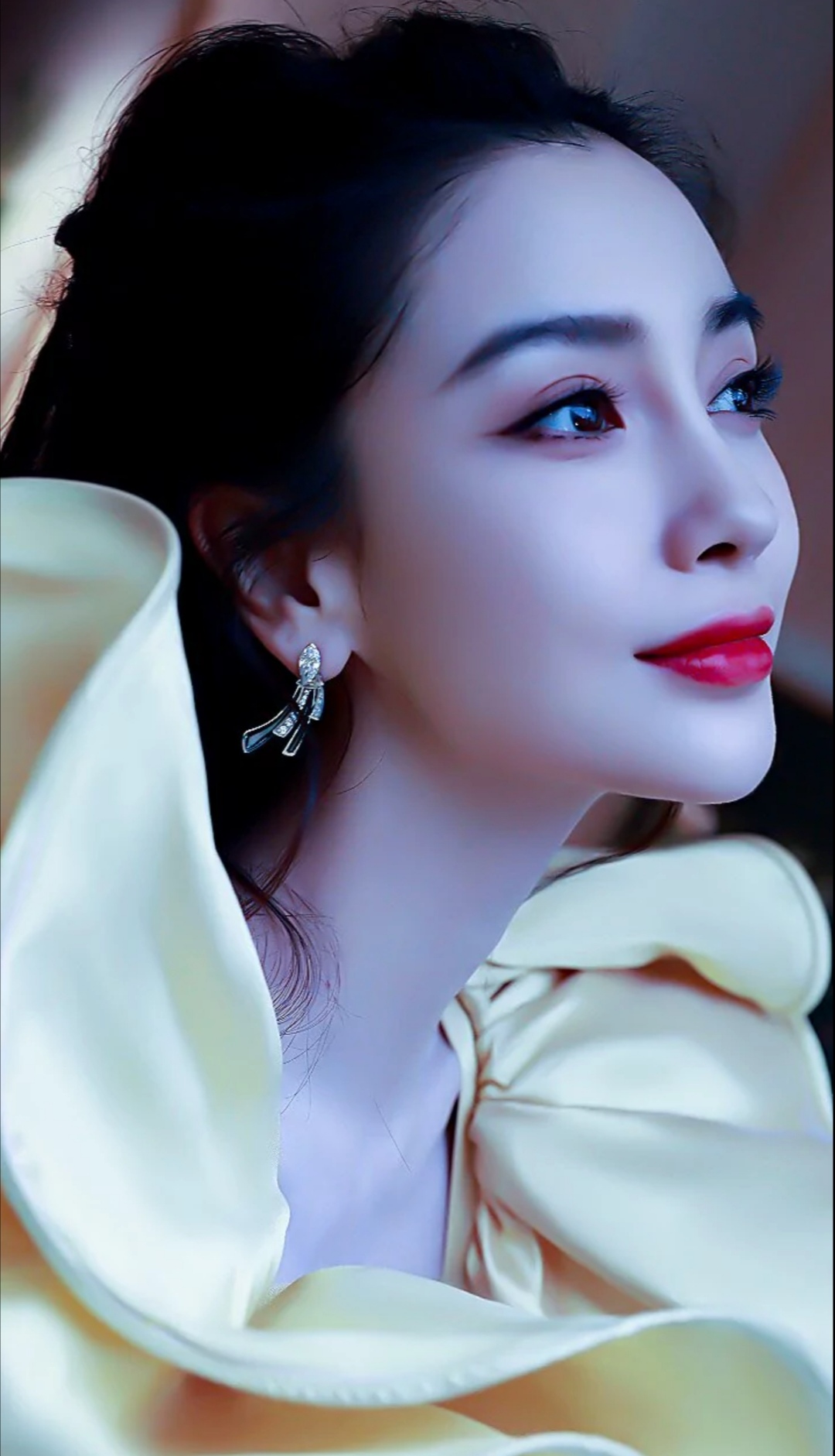顶级壁纸〕angelababy杨颖,烈焰红唇小白牙