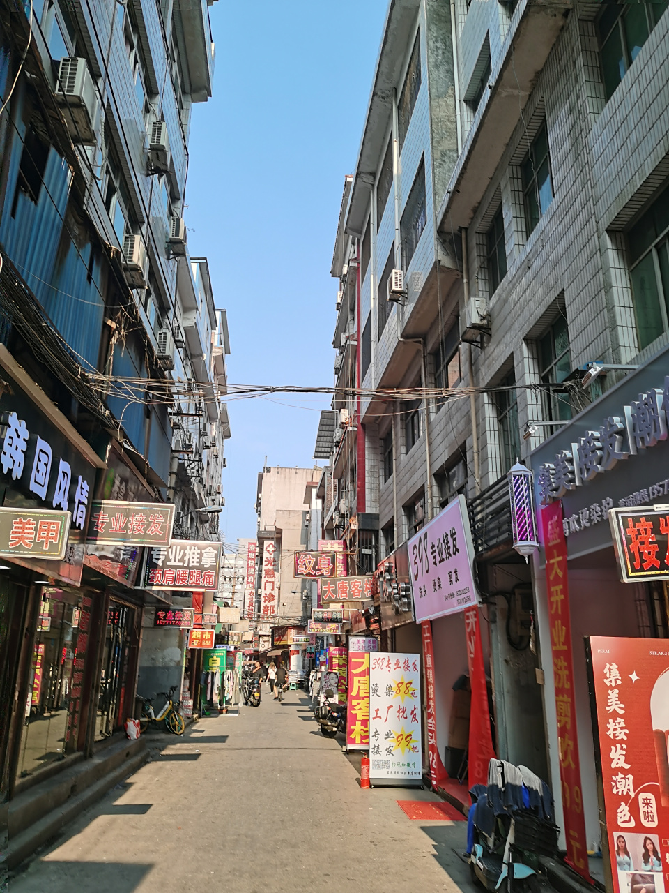 吉祥村在西安市内还是比较大的城中村.