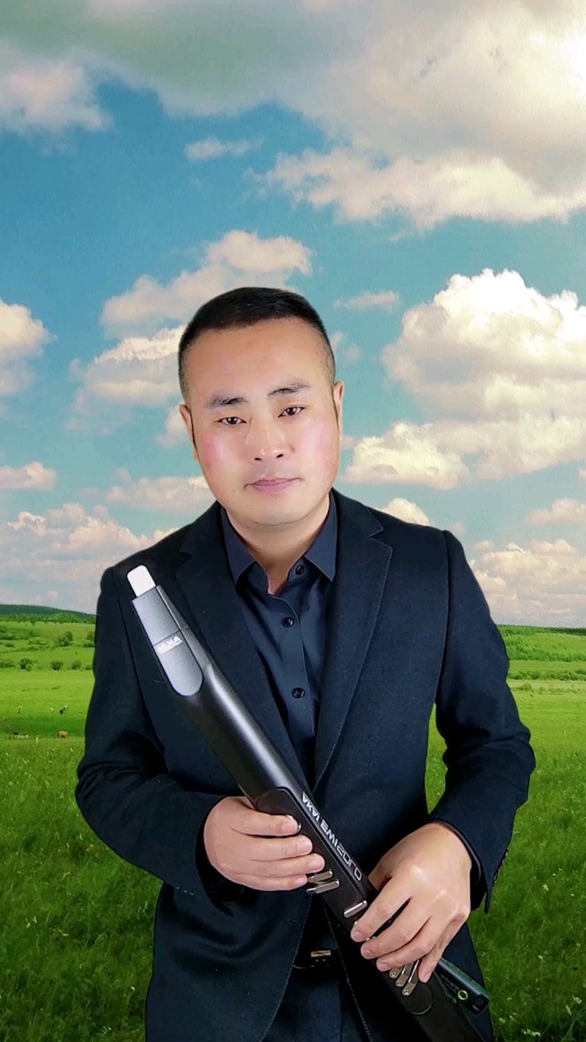 电吹管演奏蒙古人