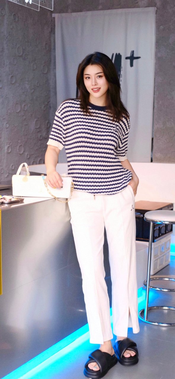 世界小姐气质就是不一样,余薇薇