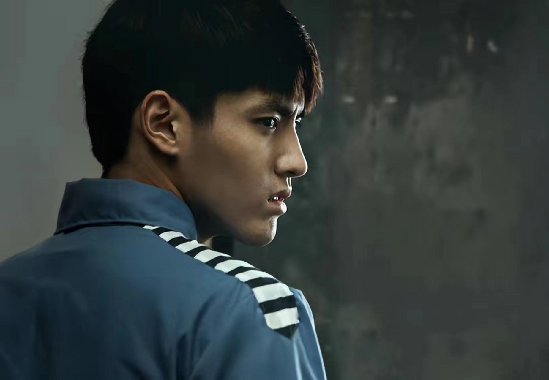 吴亦凡因聚众淫乱被判有期徒刑,二审宣判引发关注