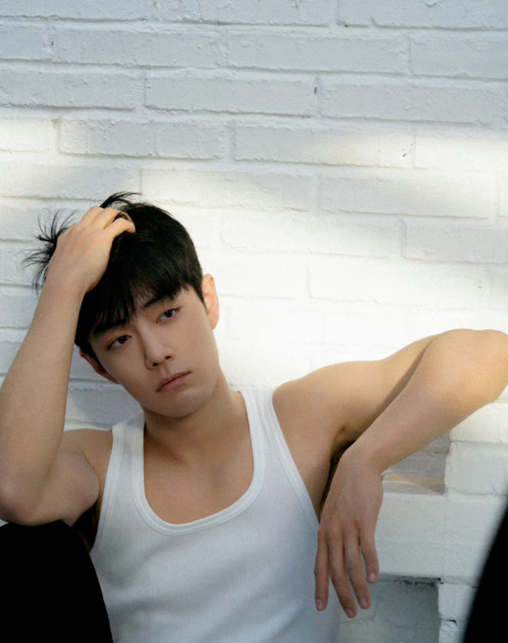 肖战真的脱衣有肉,穿衣显瘦啊 #肖战