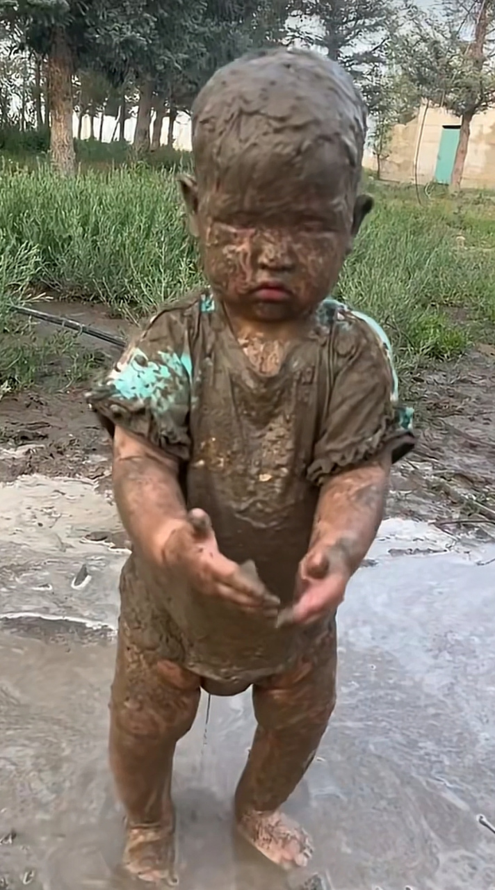 网友:这孩子洗洗还能要[捂脸]