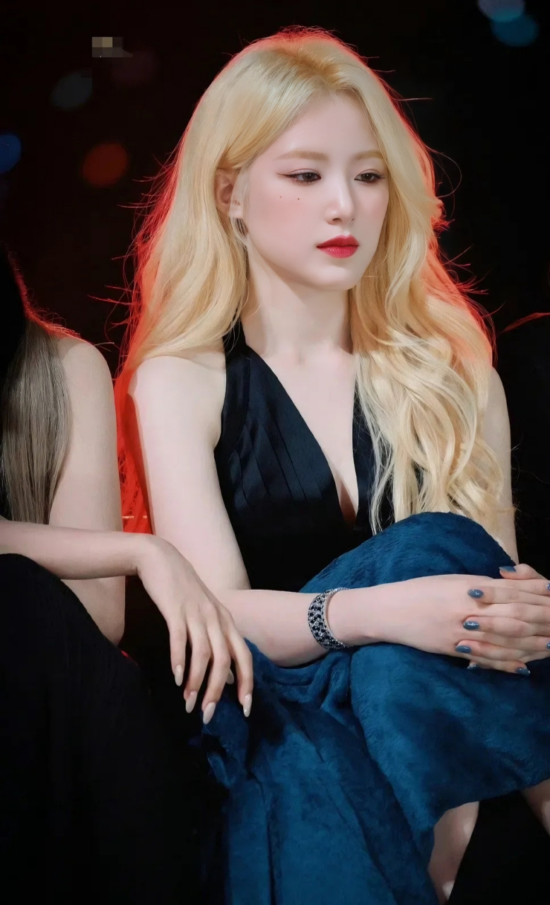 叶舒华金发造型#娱乐大赏# #娱乐明星# #非常有气质的女明星