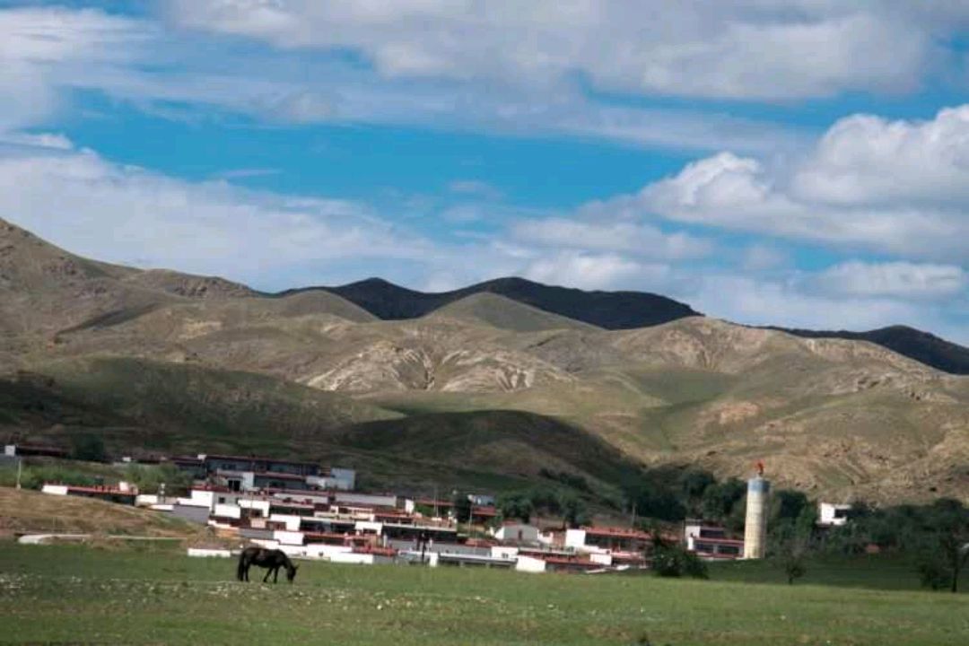 过内蒙古中部之阴山山脉两咏