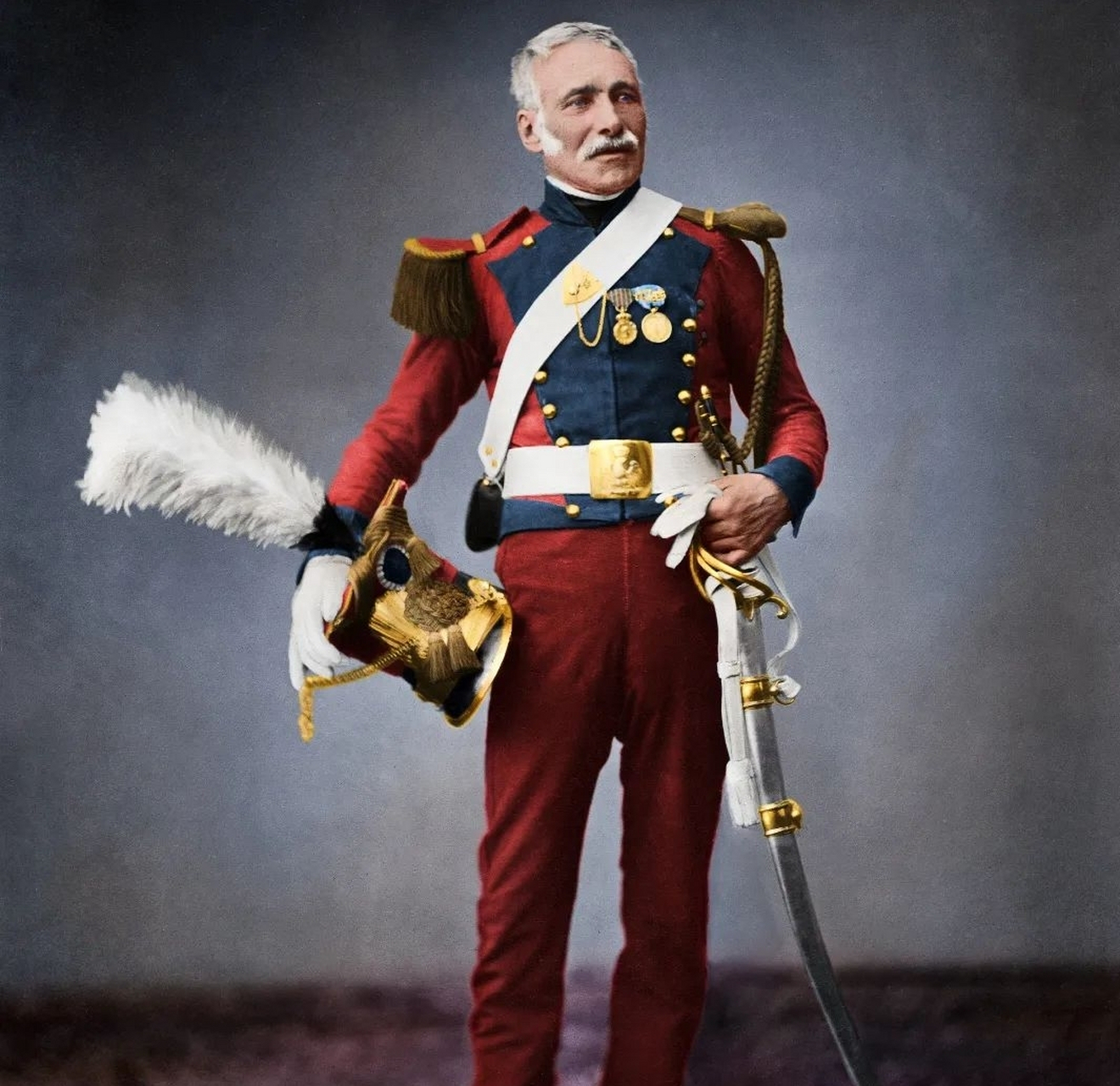 拿破仑军队里骑兵队的老将德鲁斯,他在1813年至14年间和拿破仑一起