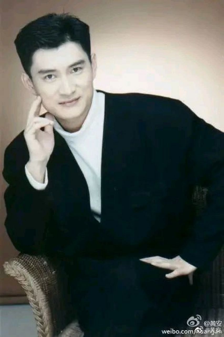 年轻时的黄安,怎一个帅字了得?