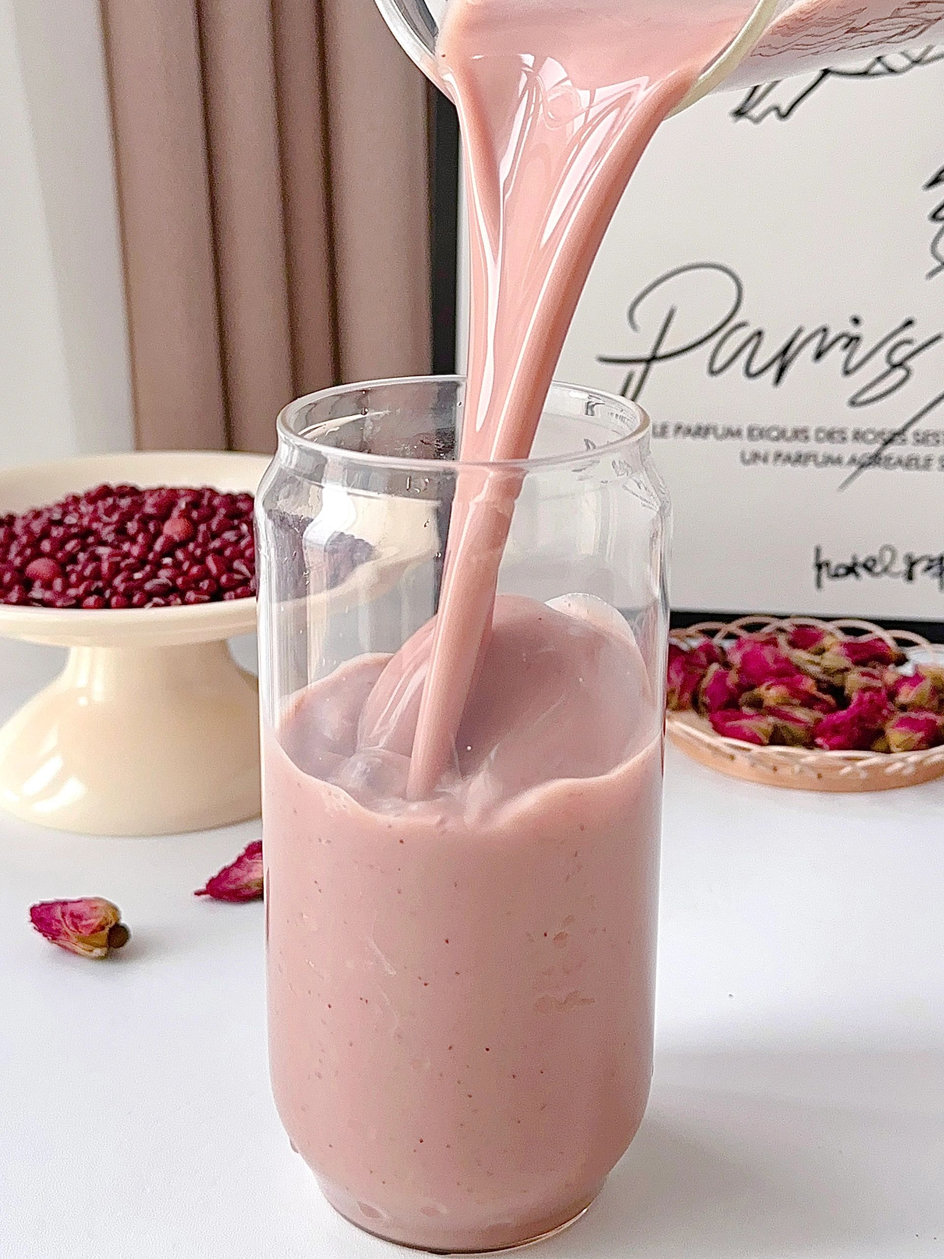 食材:红豆20g,红皮花生20g