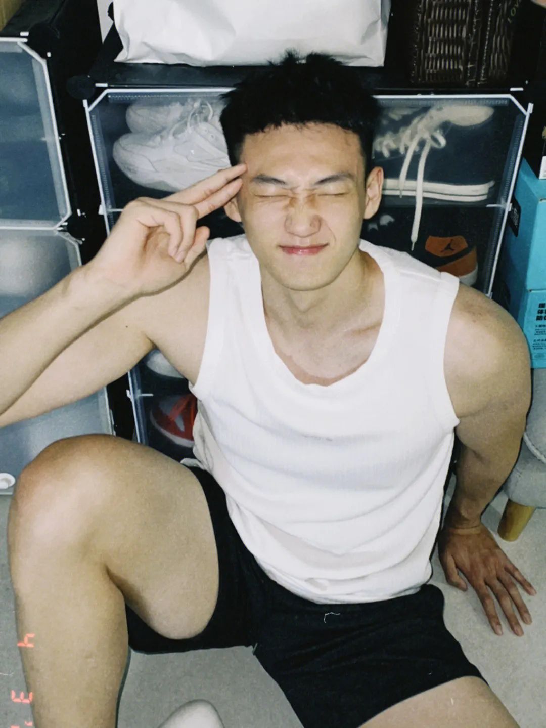 福建187cm帅哥,酒店照片曝光男人味儿十足!