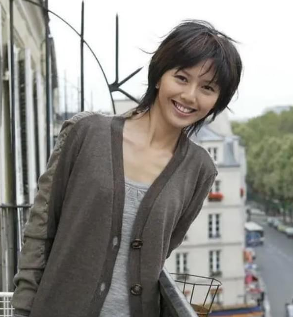 孙燕姿亲临北京庆祝她的45岁生日!韩红发文表达祝福